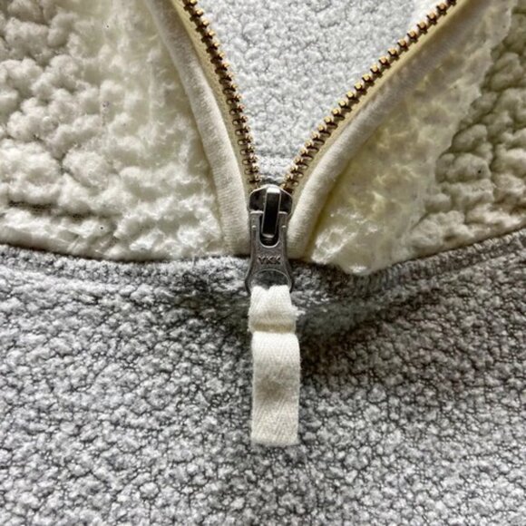 Aerie Hometown Holiday Quarter Zip Women's Medium Fleece Sweatshirt Grey White - Picture 4 of 11